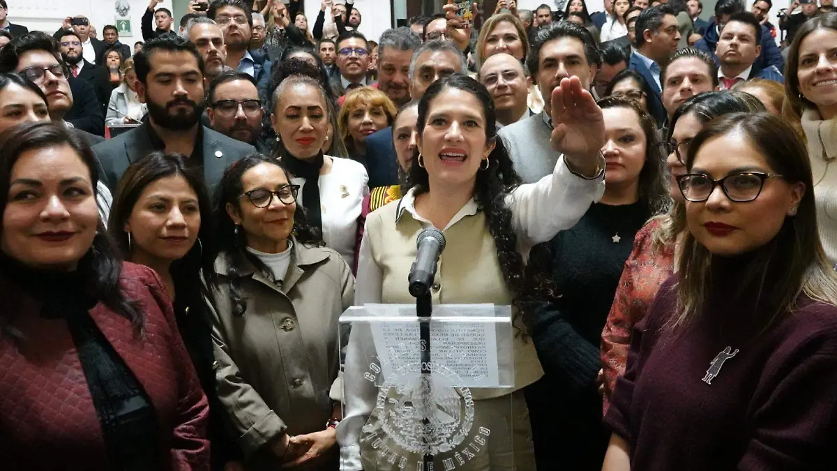 1011887_Toma protesta Bertha María Alcalde Luján -2_web